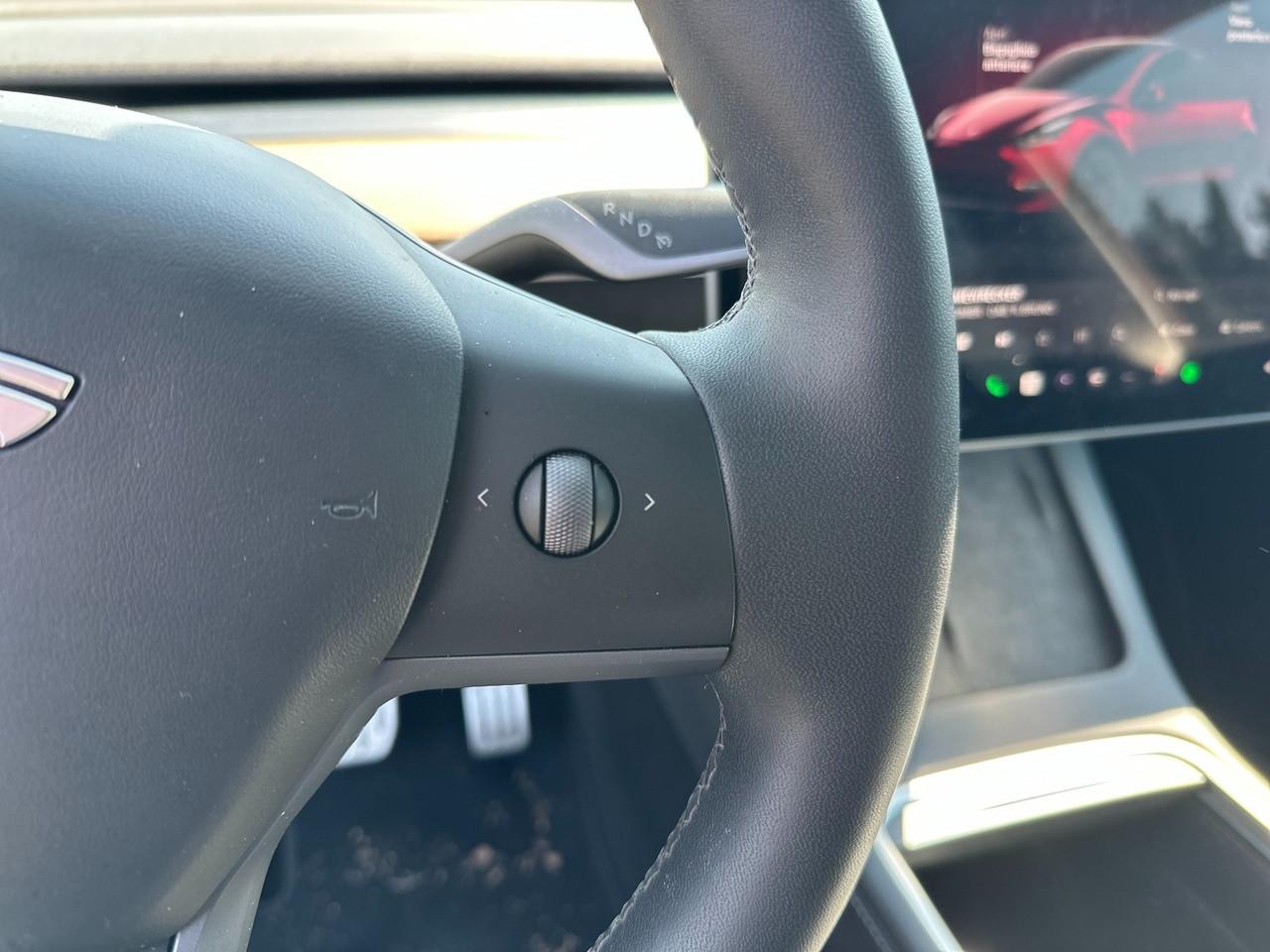 TESLA Model Y 2021 - Model Y Performance Dual Motor awd