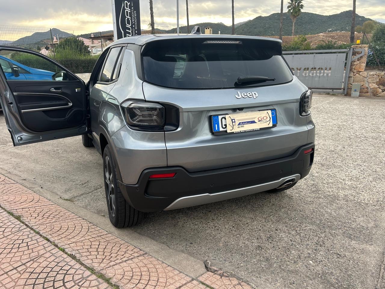 Jeep Avenger 1.2 Turbo 100 CV Summit