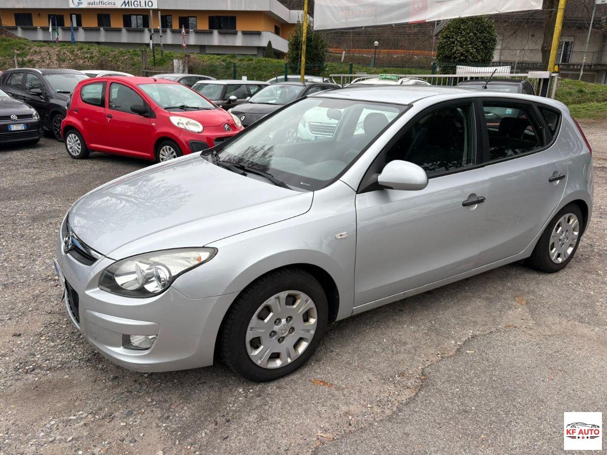 HYUNDAI - i30 1.4 Special Gpl