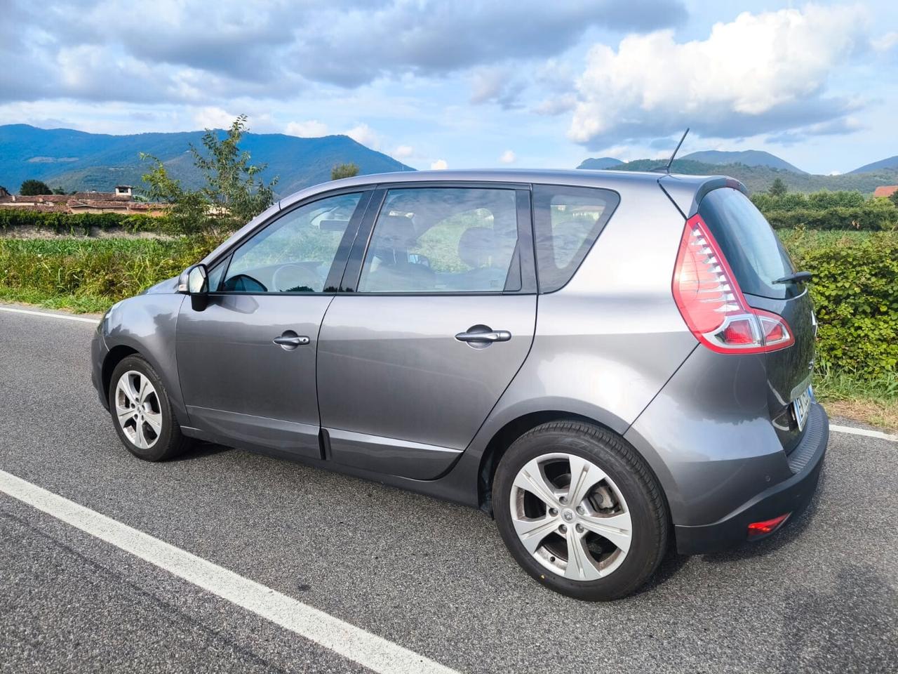 RENAULT SCENIC X-mod 1.6 dCi "OK PER NEOPATENTATI"