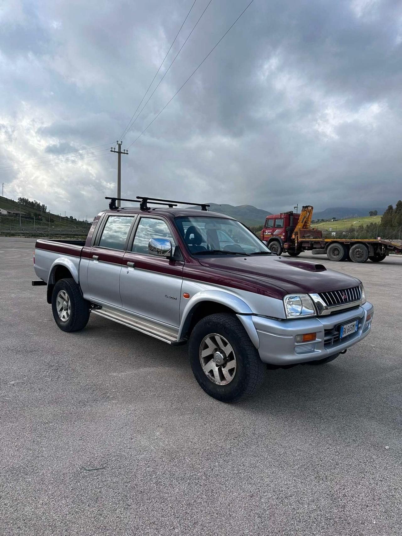 Mitsubishi L200 2.5 TDI 4WD Club Cab Pick-up GLS