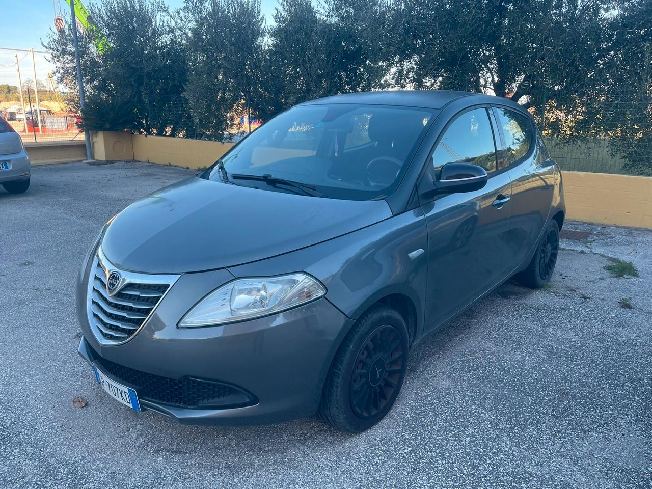 Lancia Ypsilon 1.2 69 CV 5 porte GPL Ecochic Elefantino