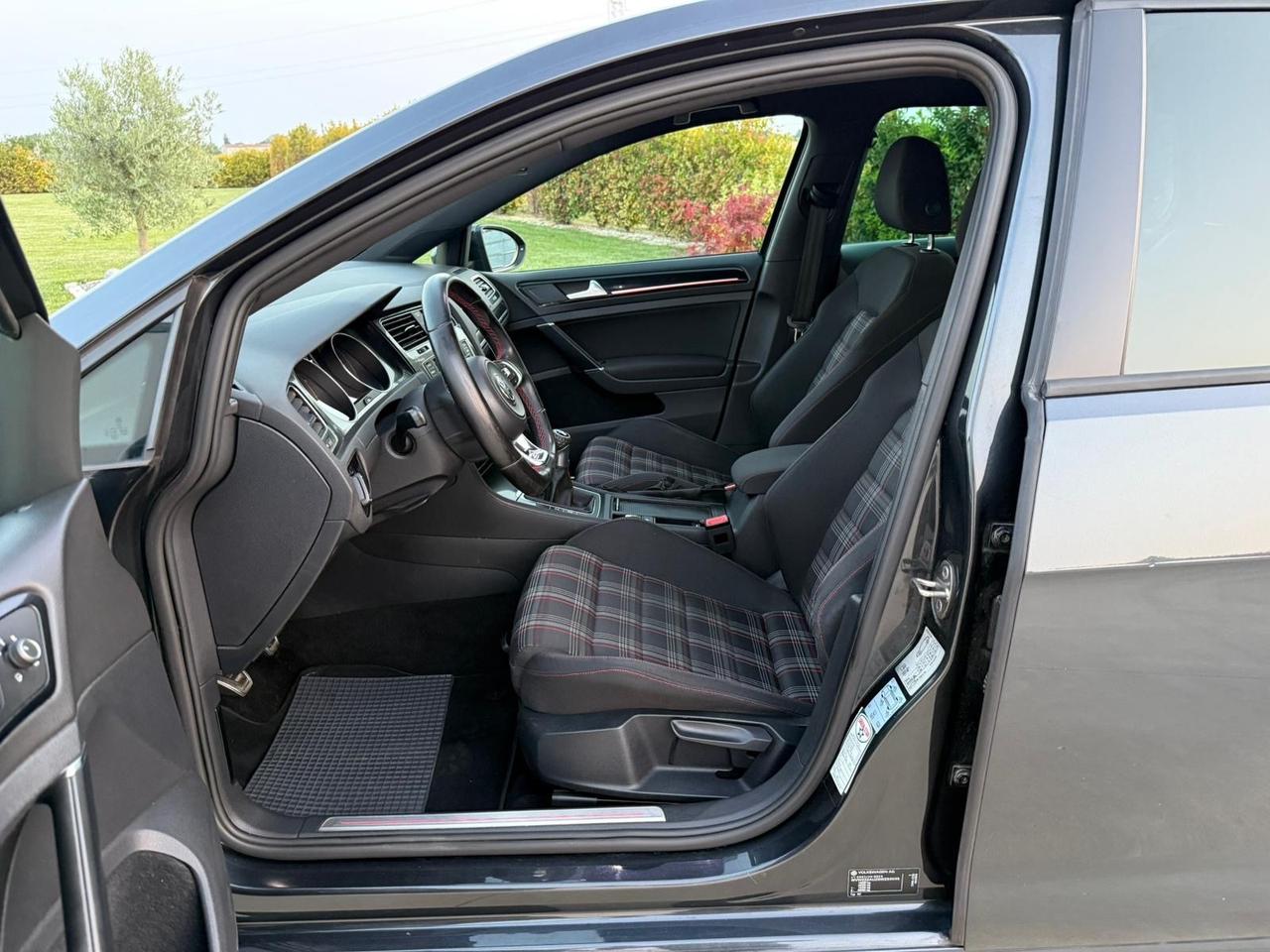 Volkswagen Golf GTI Performance 2.0 TSI 5p. BlueMotion Technology