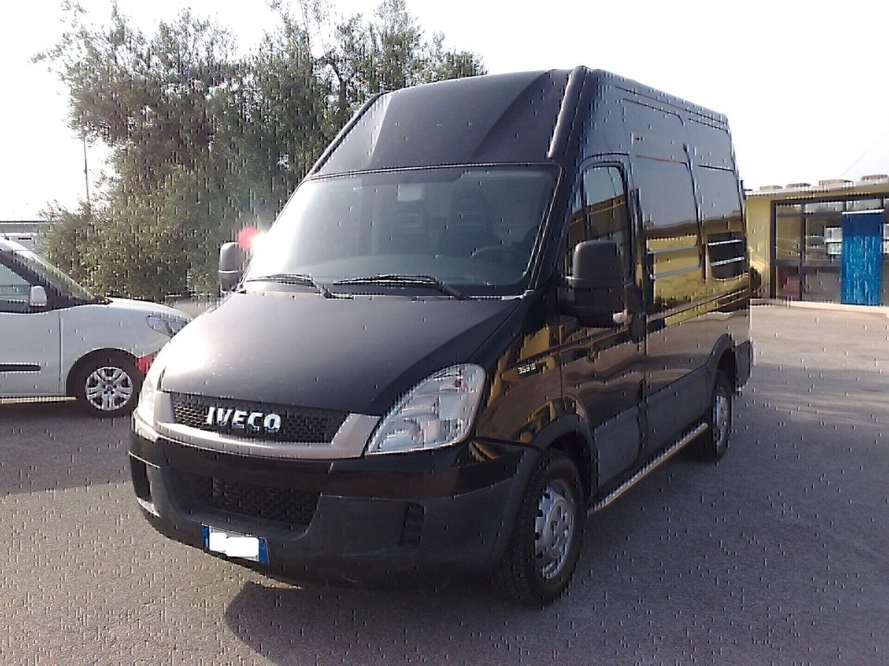 Iveco Daily 35s13 Autoveicolo uso speciale Officina Mobile con Rampa Posteriore