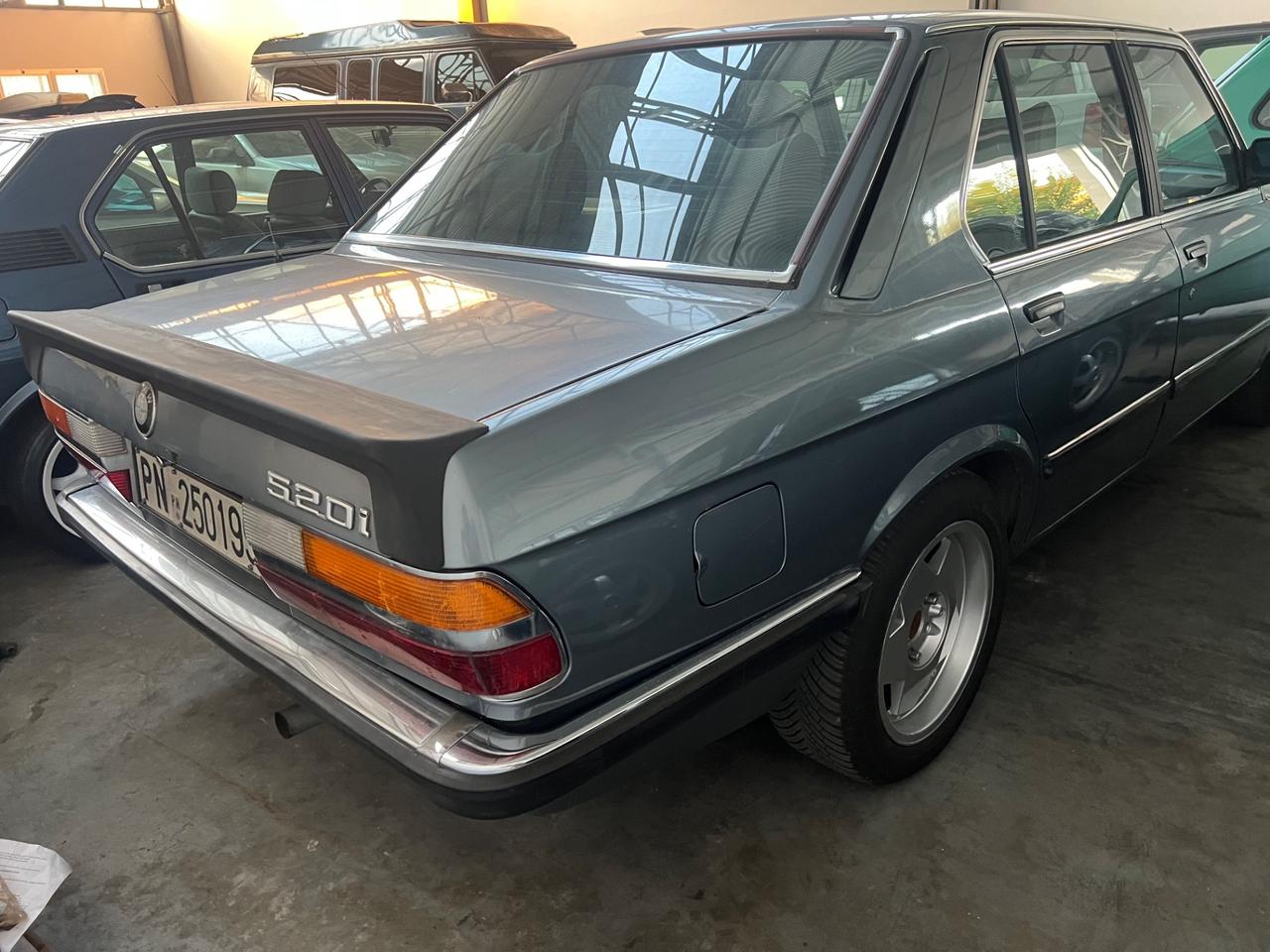 Bmw 520 i modello e28