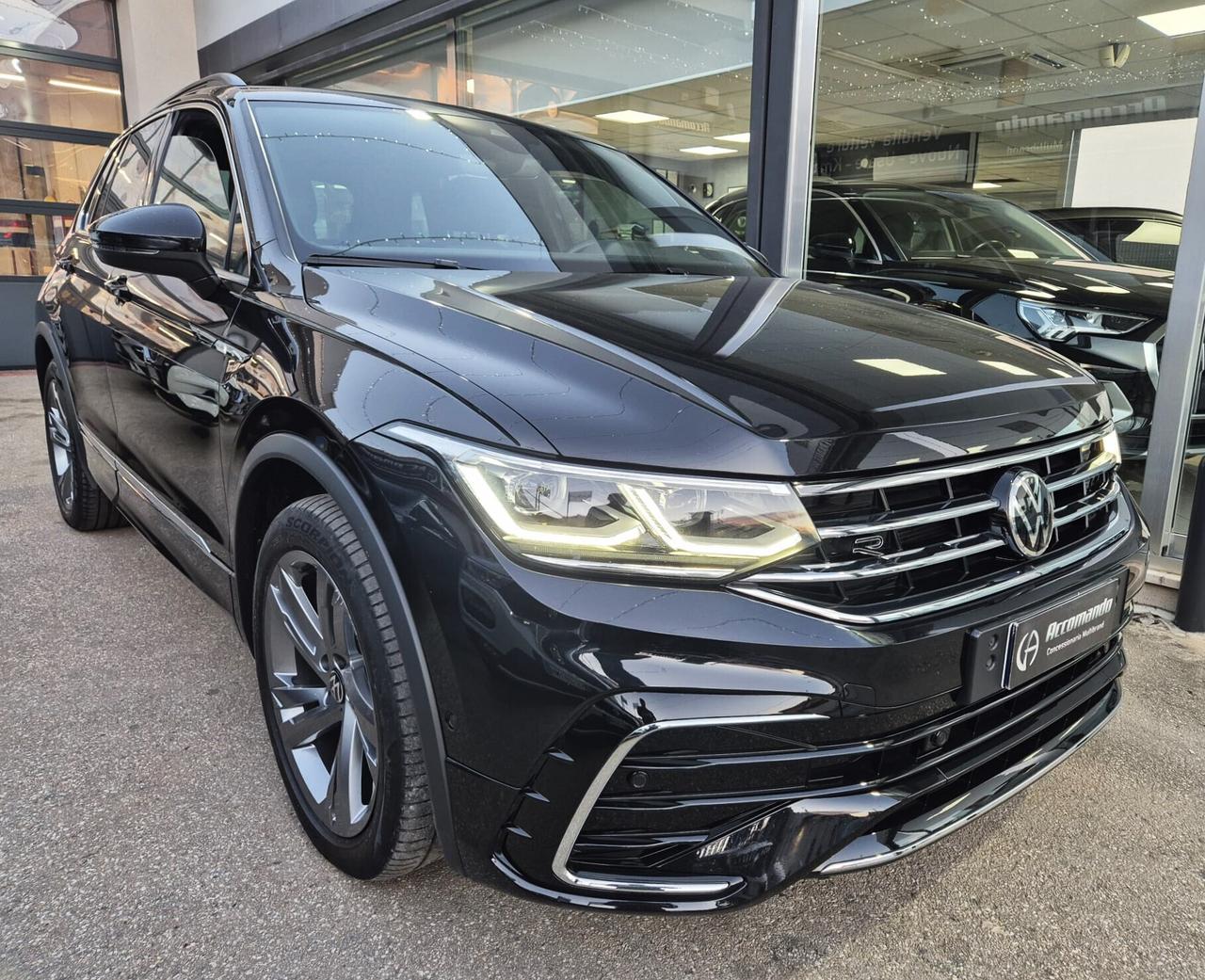 Volkswagen Tiguan 2.0 TDI 150 CV SCR DSG R-Line