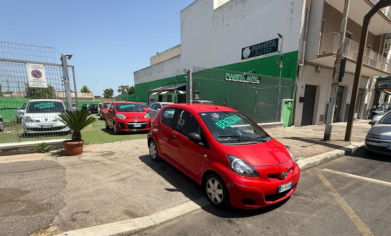 Toyota Aygo 1.0 12V VVT-i 5 porte