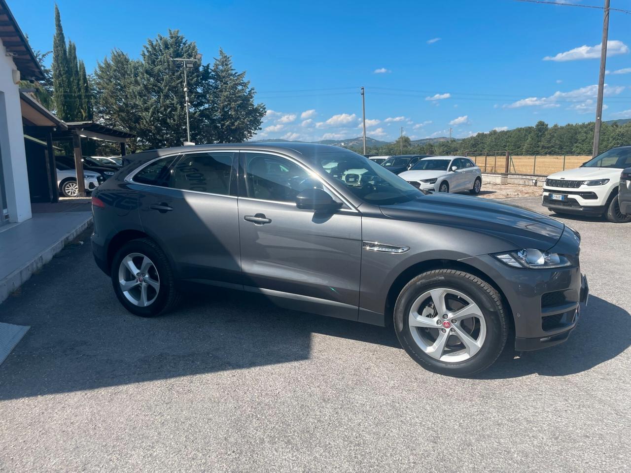 Jaguar F-Pace 2.0 D 180 CV AWD aut. Prestige