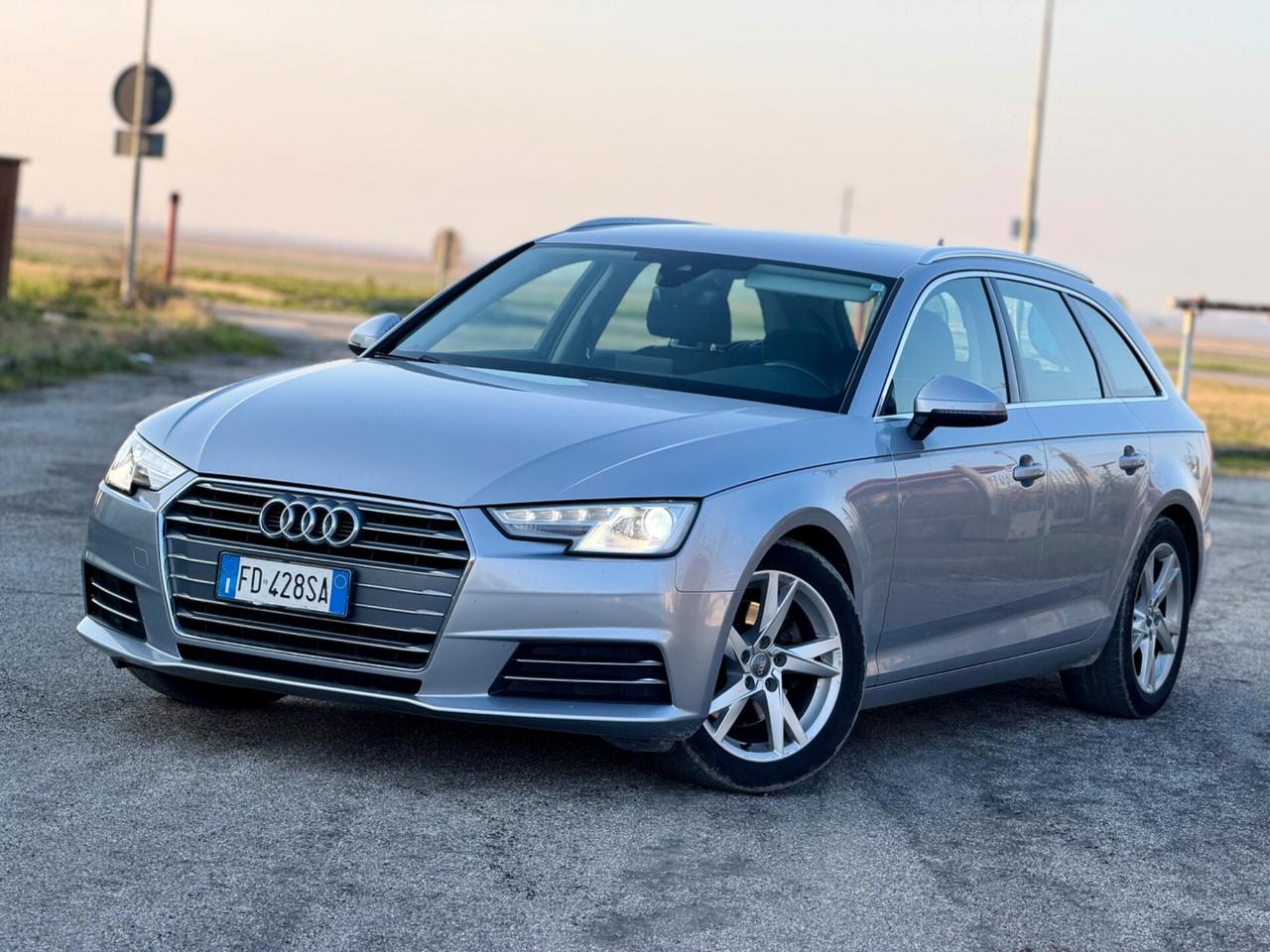 Audi A4 2.0 TDI 150 CV S tronic Sport
