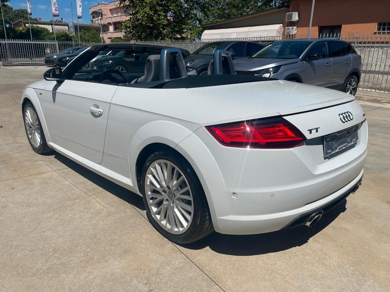 Audi TT Roadster 2.0 TFSI S tronic S line