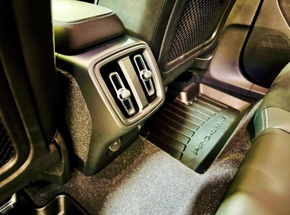 Volvo XC40 D3 R-design - R.Cam - CarPlay
