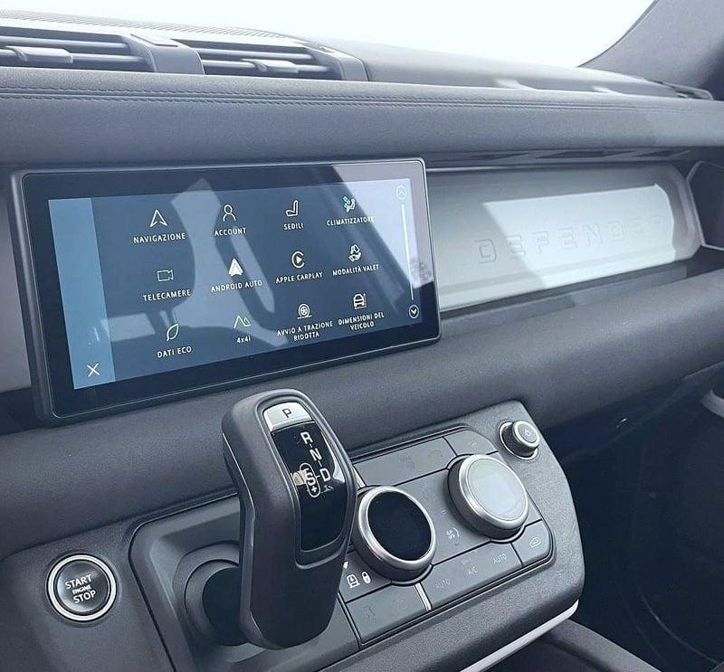 Land Rover Defender 3.0 D6 250 110 HSE AWD auto.