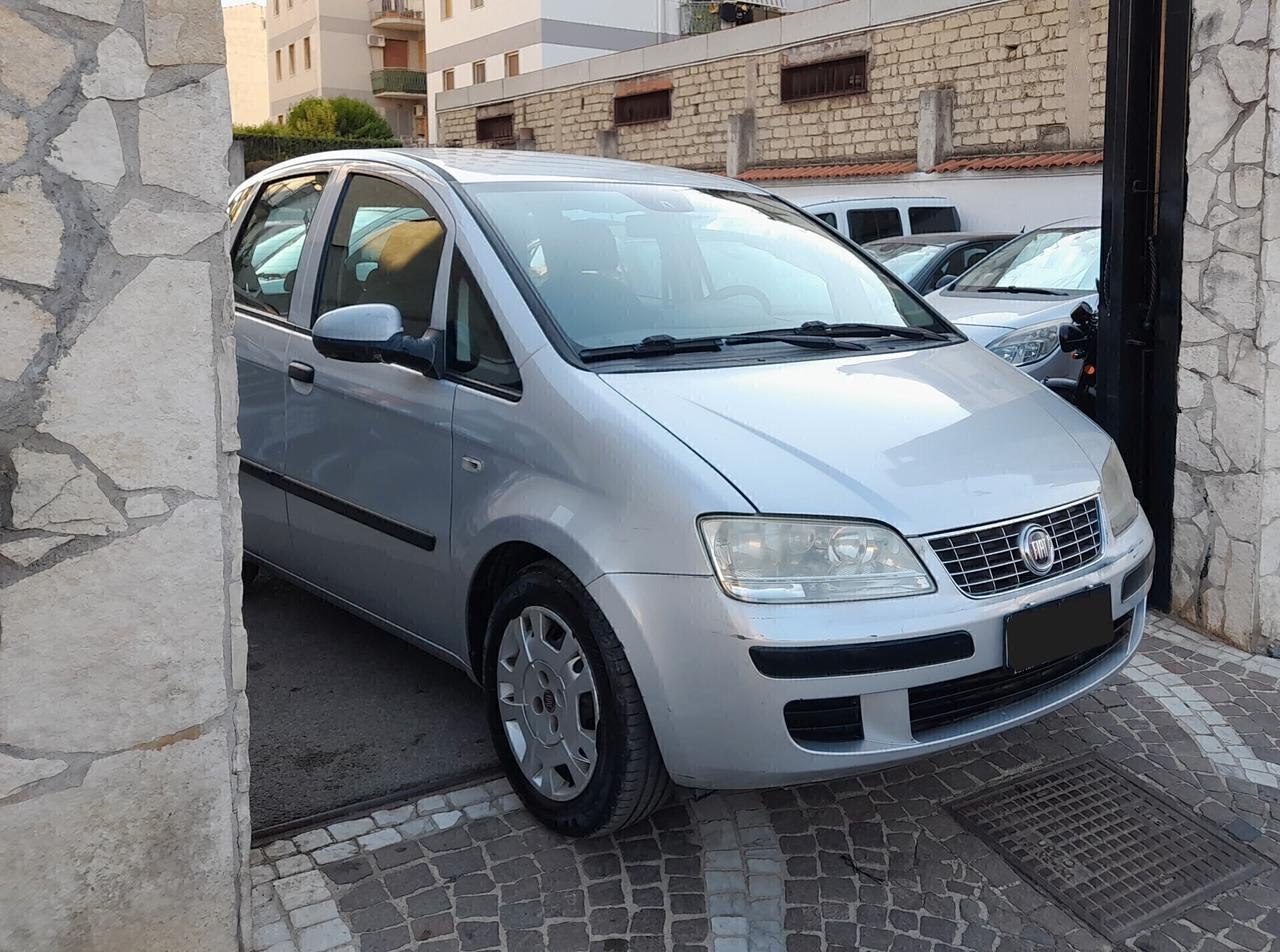 Fiat Idea 1.4 16V S&S Dynamic