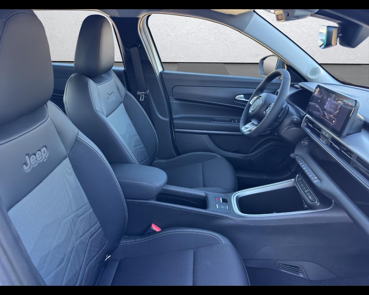JEEP Avenger - Avenger 1.2 Turbo 110 CV e-Hybrid Altitude