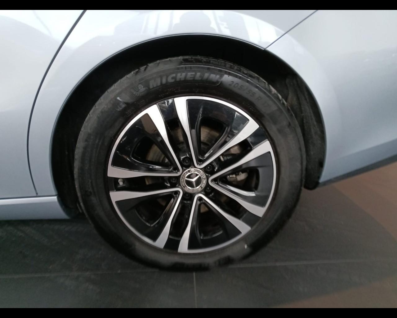 Mercedes-Benz CLA Sh.Brake - X118 2023 - CLA Shooting Brake 180 d Advanced auto