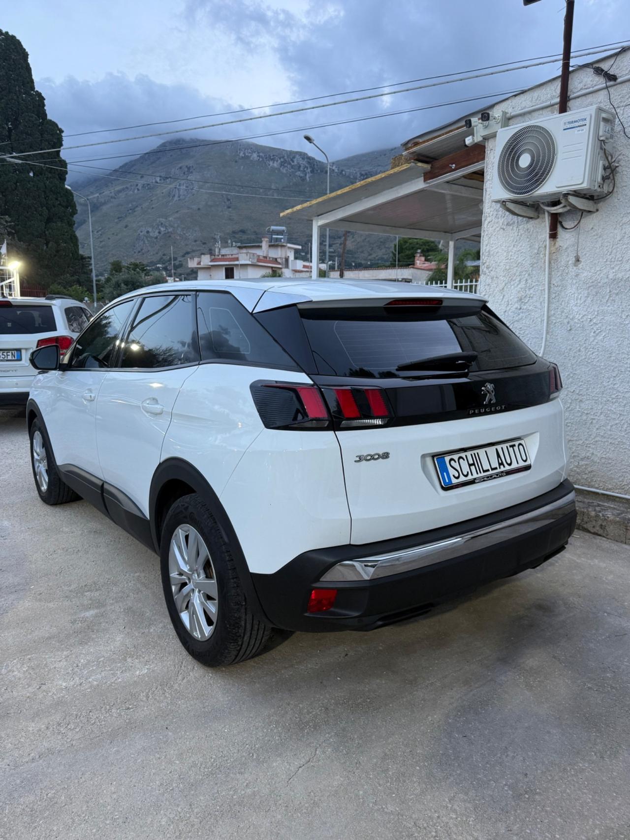 Peugeot 3008 BlueHDi 130 S&S Allure