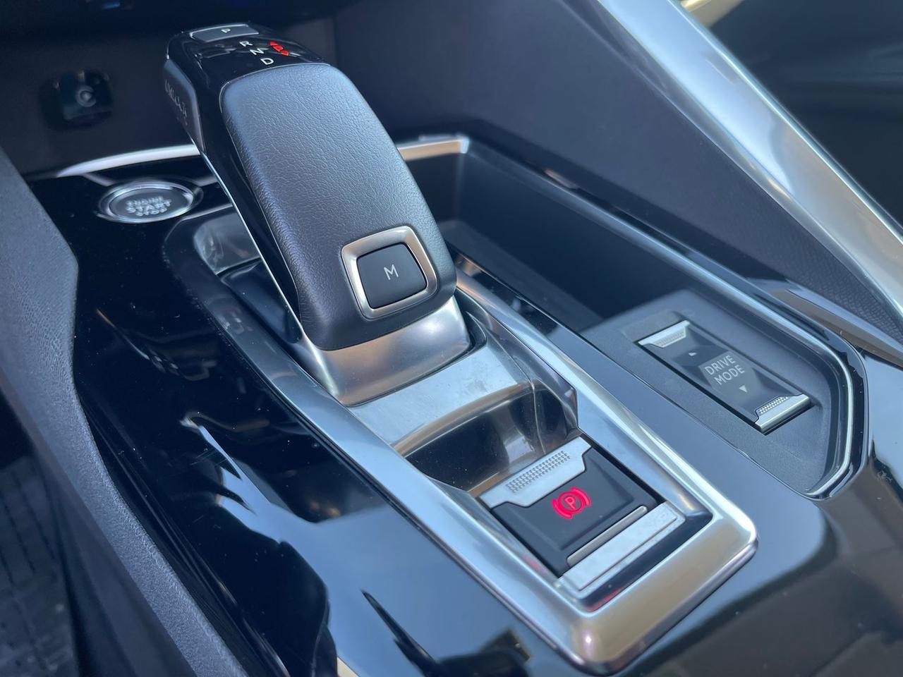 Peugeot 3008 Allure 1.5 Blue HDI 130 #10297