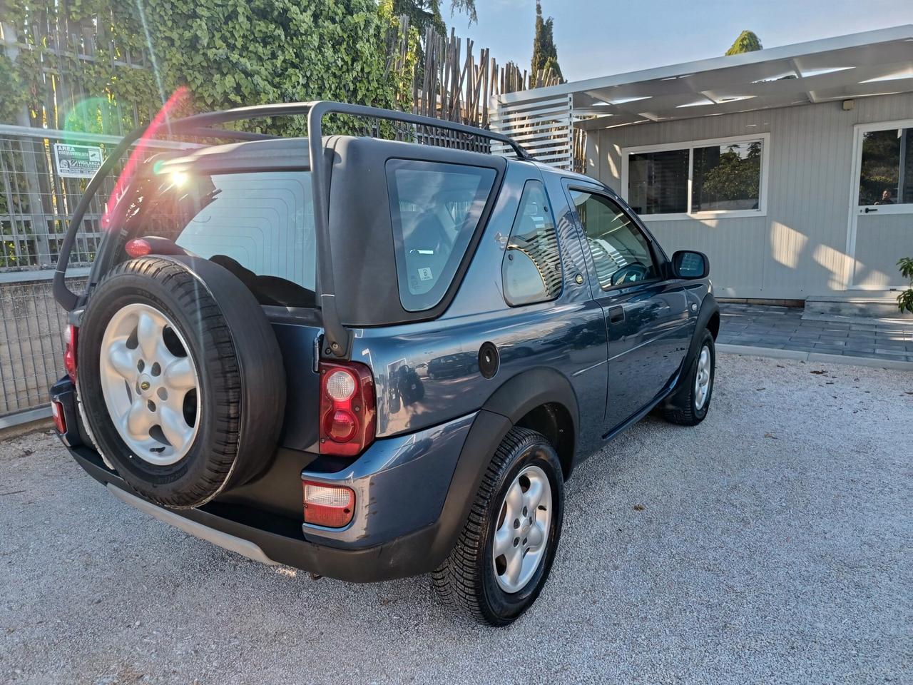 Land Rover Freelander 2.0 Td4 16V cat 3p. Softb. SE