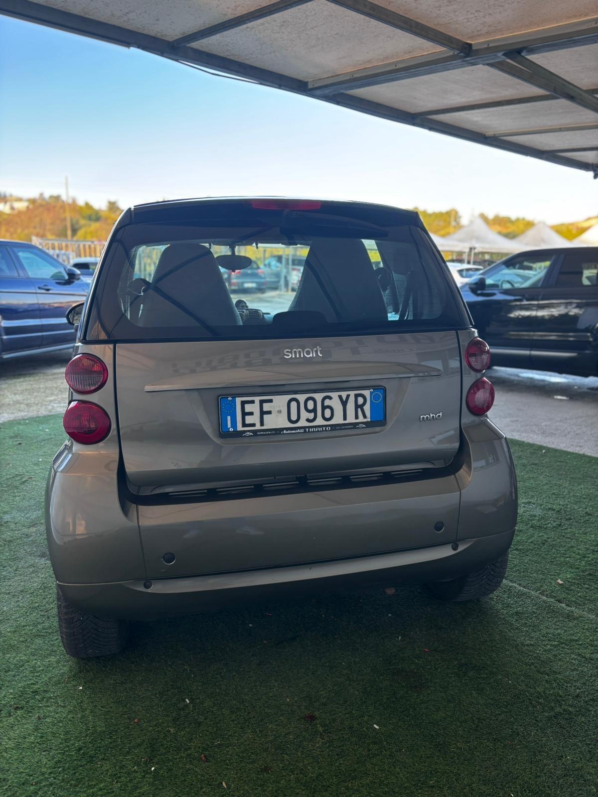 Smart ForTwo 52 kW MHD coupé White Tailor Made
