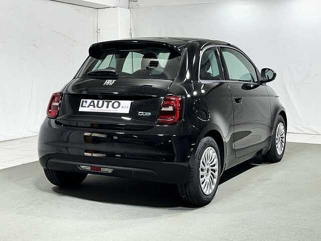 Fiat 500e Berlina 42 kWh KM ZERO