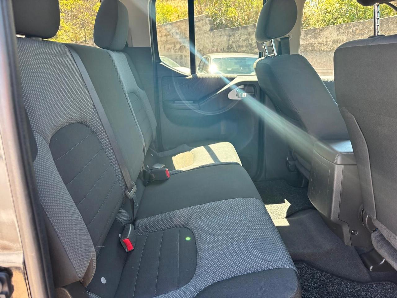 Nissan Navara 2.5 dCi 190CV Double Cab - 2015