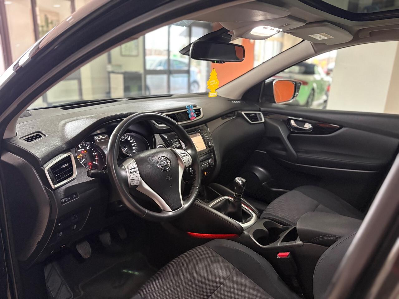 Nissan Qashqai 1.5 110CV dCi Tekna tetto navi permute finanziamenti
