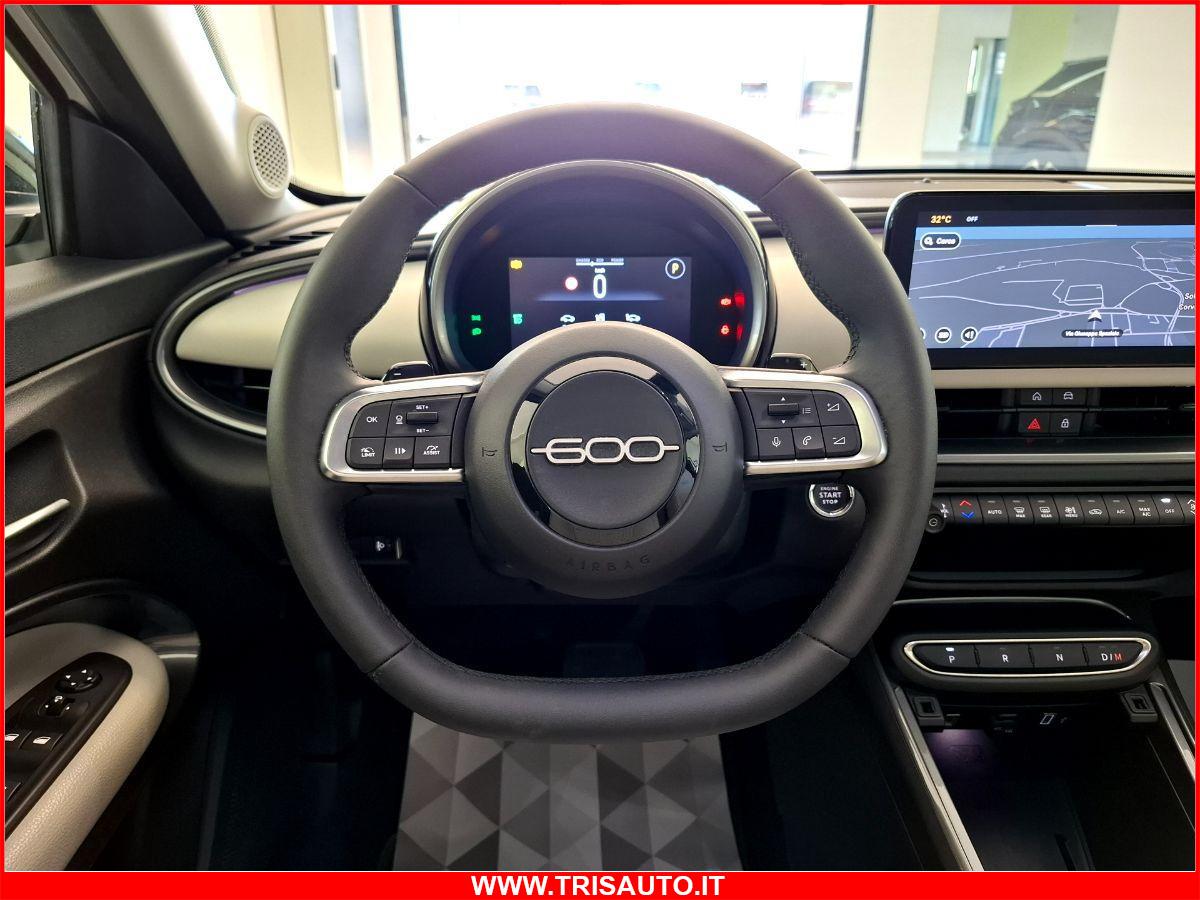 FIAT 600 1.2 T-GEN3 MHEV DCT La Prima NEOPATENTATI (FULL LED+PELLE+NAVI)