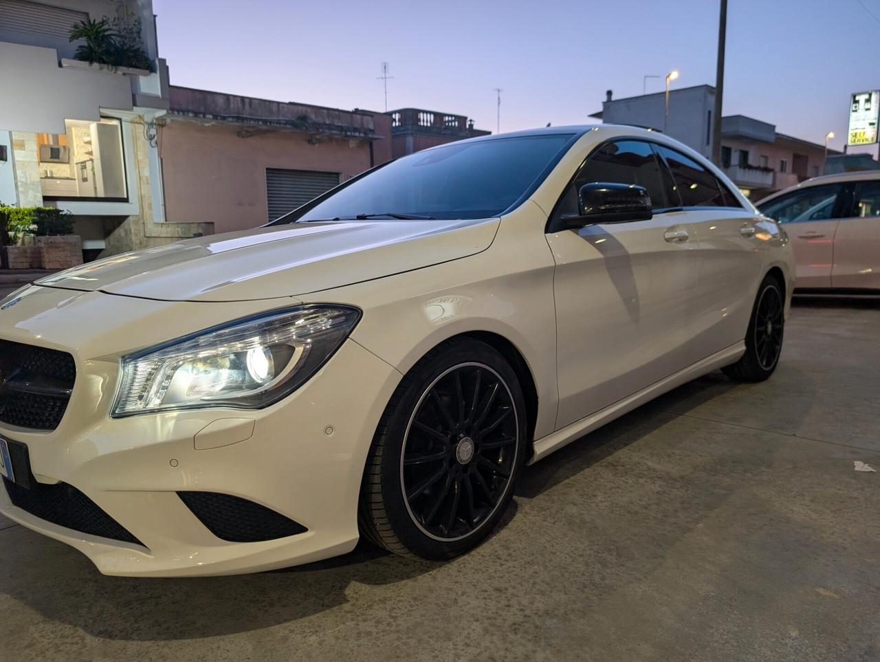 Mercedes-benz CLA 200 d Automatic Premium