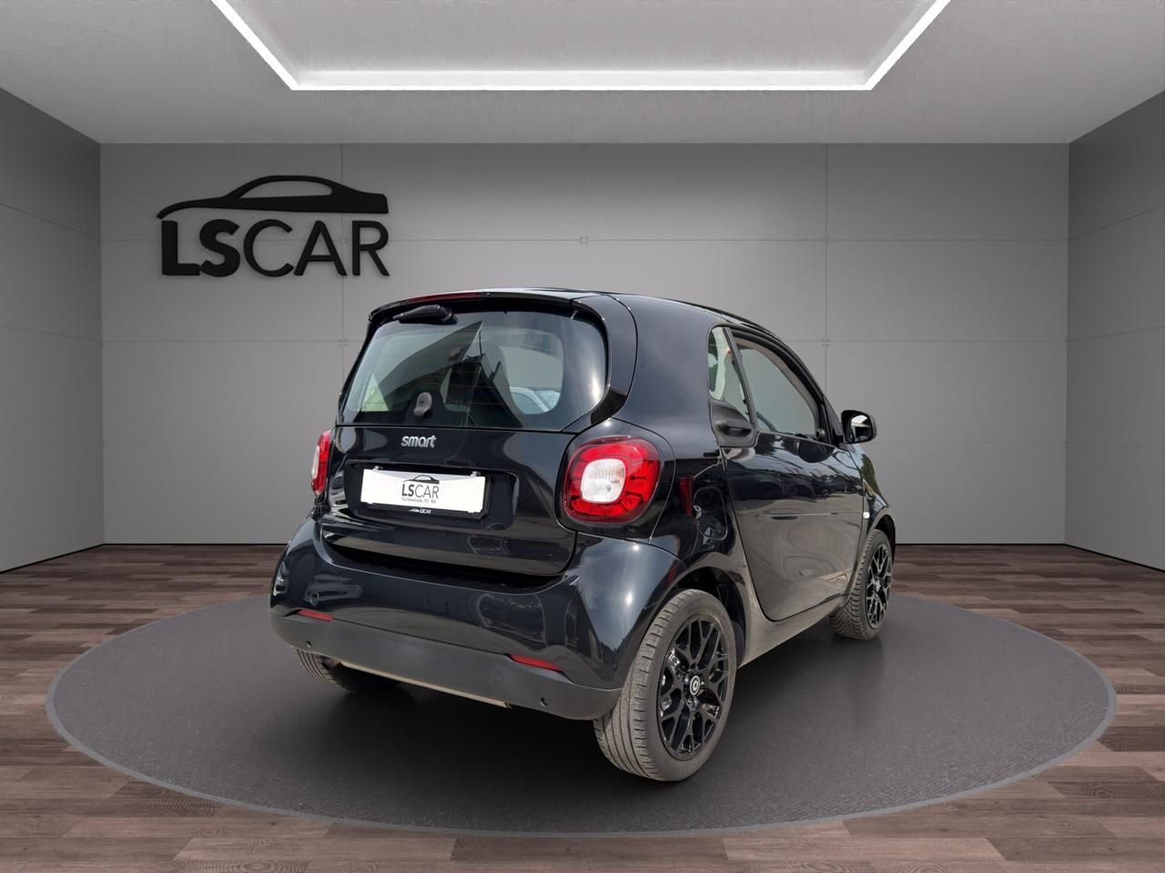 Smart fortwo coupe 0.9 Passion Turbo 90cv - Unico proprietario - Sedili riscaldabili - Cerchi in lega - Luci Led - Tetto panoramico - Schermo touch
