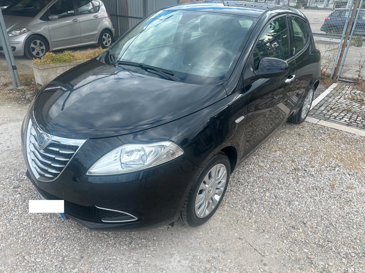 Lancia Ypsilon 1.2 69 CV 5 porte GPL Ecochic Gold