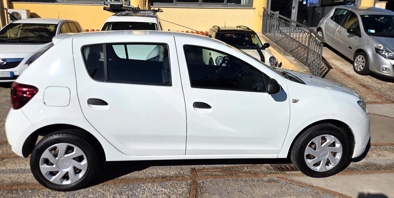 Dacia Sandero 1.0 SOLO 83000 KM BEN TENUTA GARANZIA