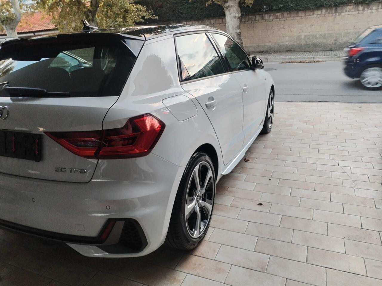 Audi A1 SPB 30 TFSI S line edition