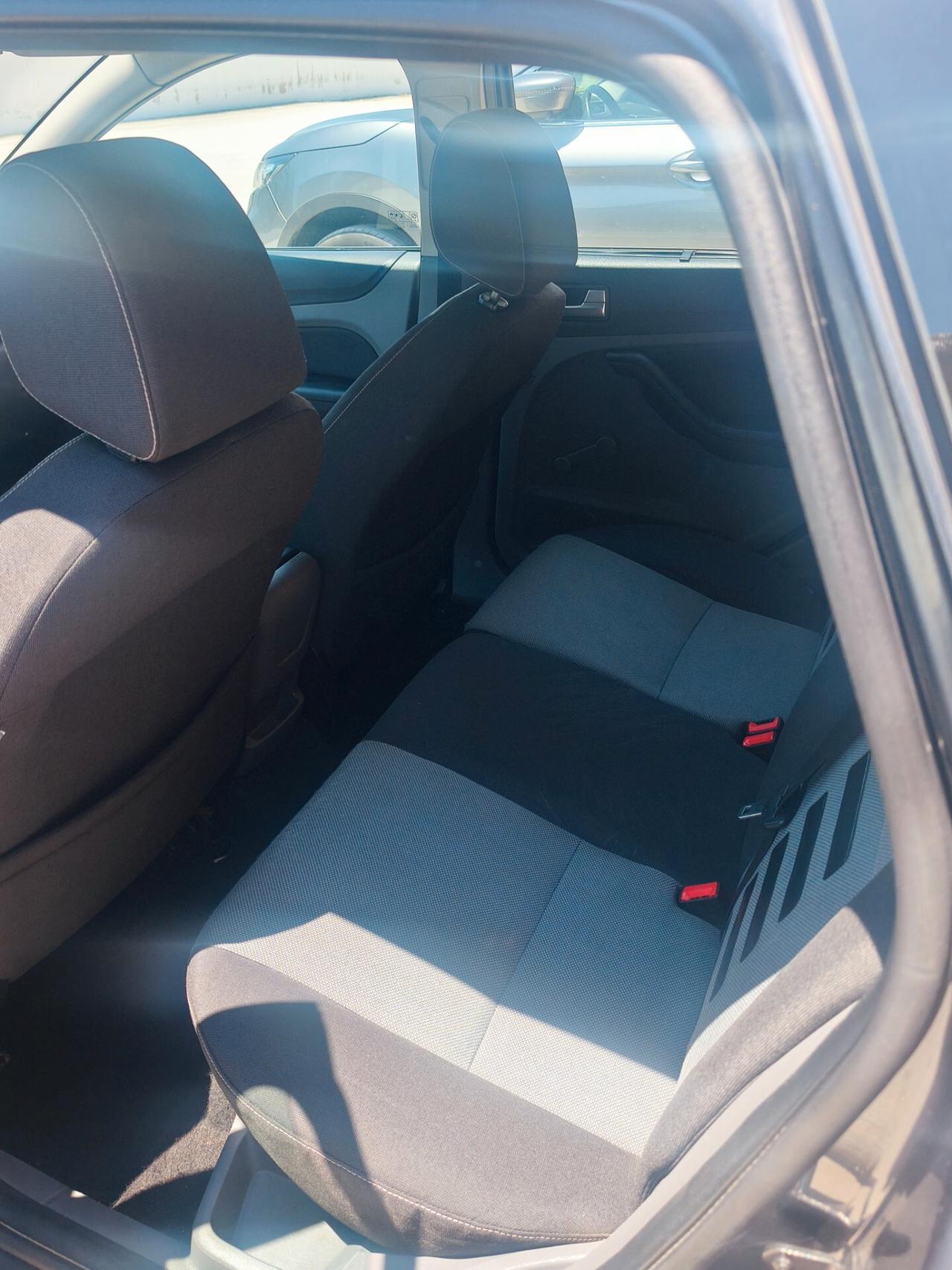 Ford Focus Focus+ 1.6 TDCi 110CV GANCIO TRAINO 2008
