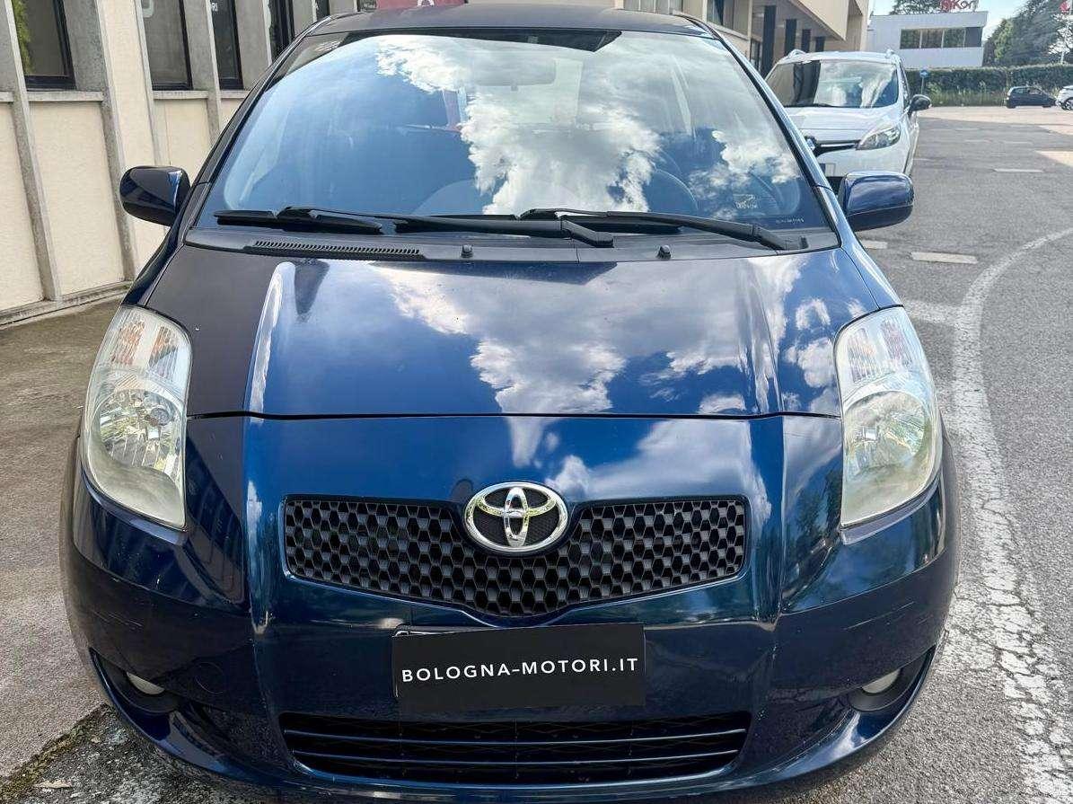 Toyota Yaris BENZINA