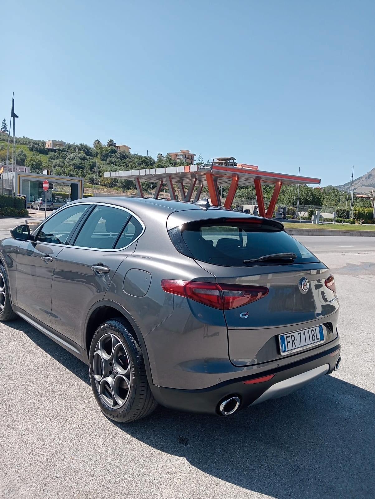 Alfa Romeo Stelvio 2.2 Turbodiesel 210 CV AT8 Q4 Super