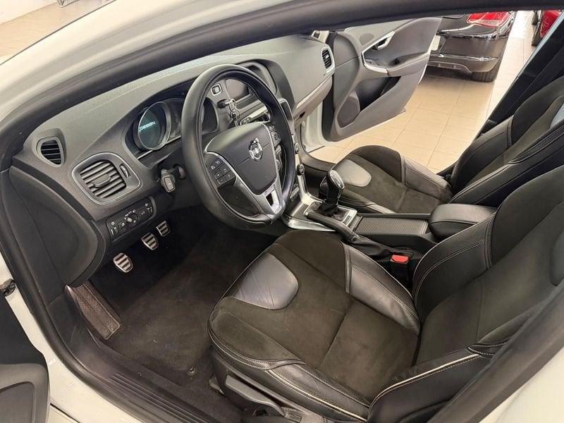 Volvo V40 D2 R-design 94g