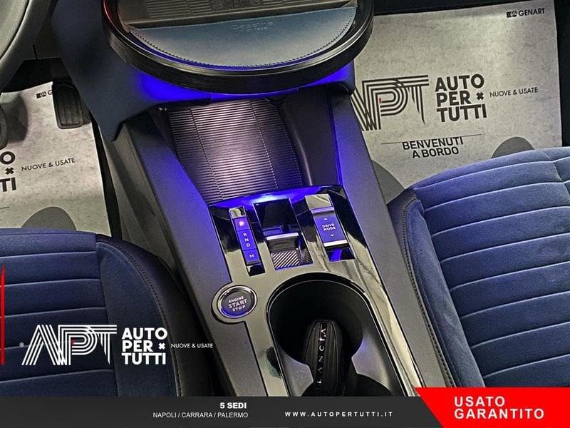 Lancia Ypsilon Ypsilon Hybrid e-DCT Edizione Cassina