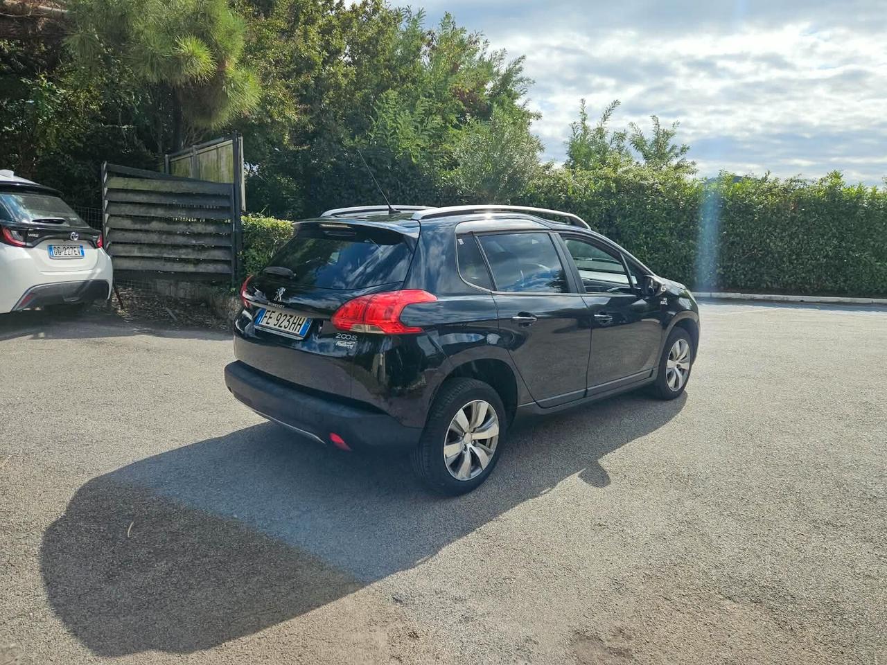 Peugeot 2008 PureTech 82 Active PER COMMERCIANTI