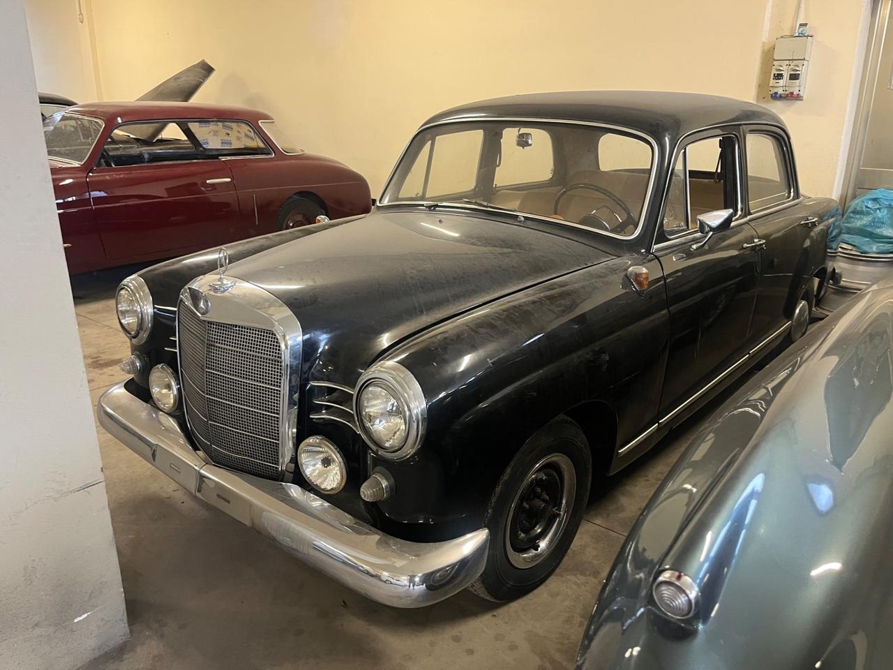 Mercedes 180 Ponton Bauletto
