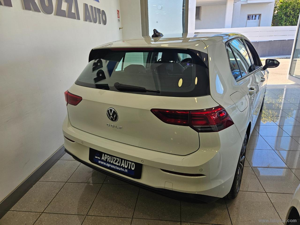 VOLKSWAGEN Golf 2.0 TDI 115 CV SCR Life