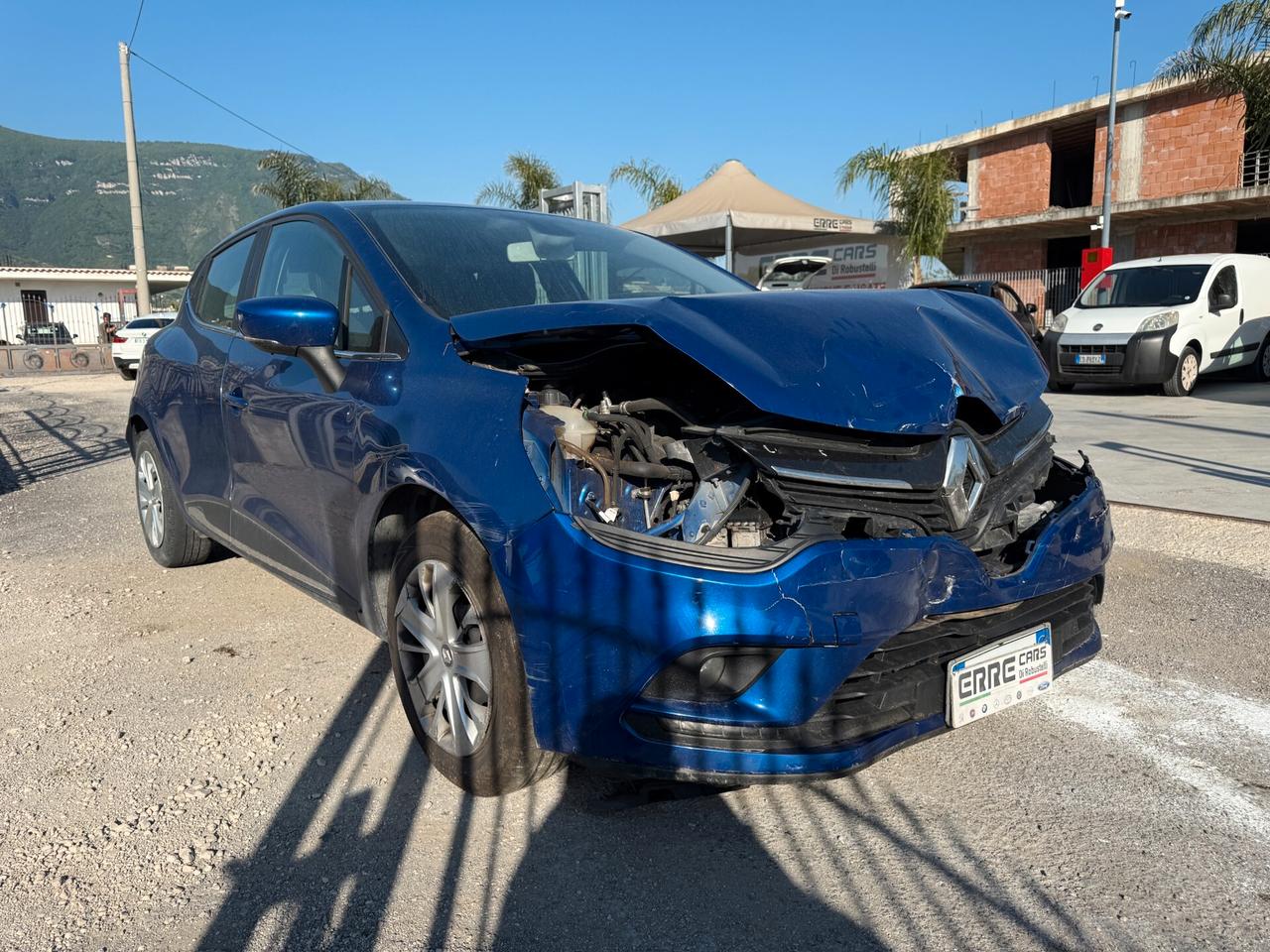 RENAULT CLIO ANNO 2018 1.5 DIESEL 75 CV *SINISTRATA