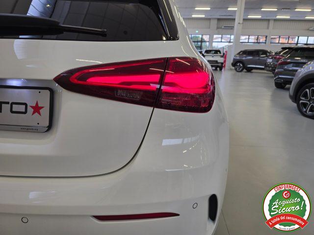 MERCEDES-BENZ A 200 d AMG Line Advanced Plus