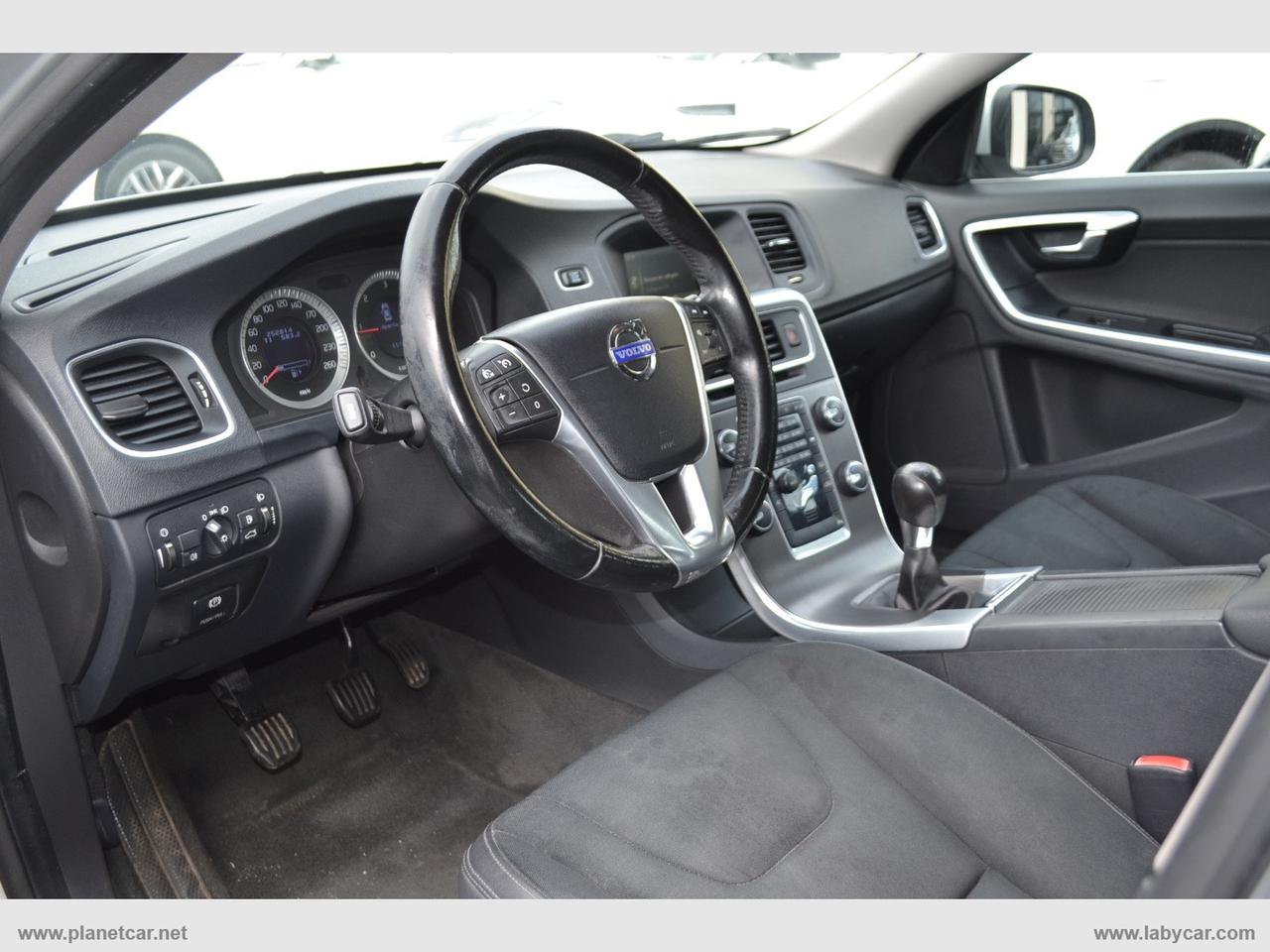 VOLVO S60 D3 Momentum