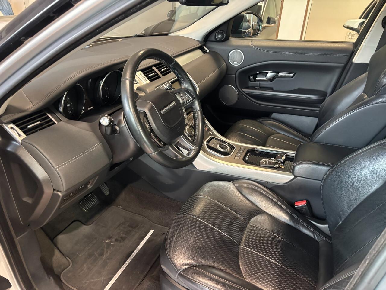 Land Rover Range Rover Evoque 2.0 td4 SE Dynamic 180cv auto