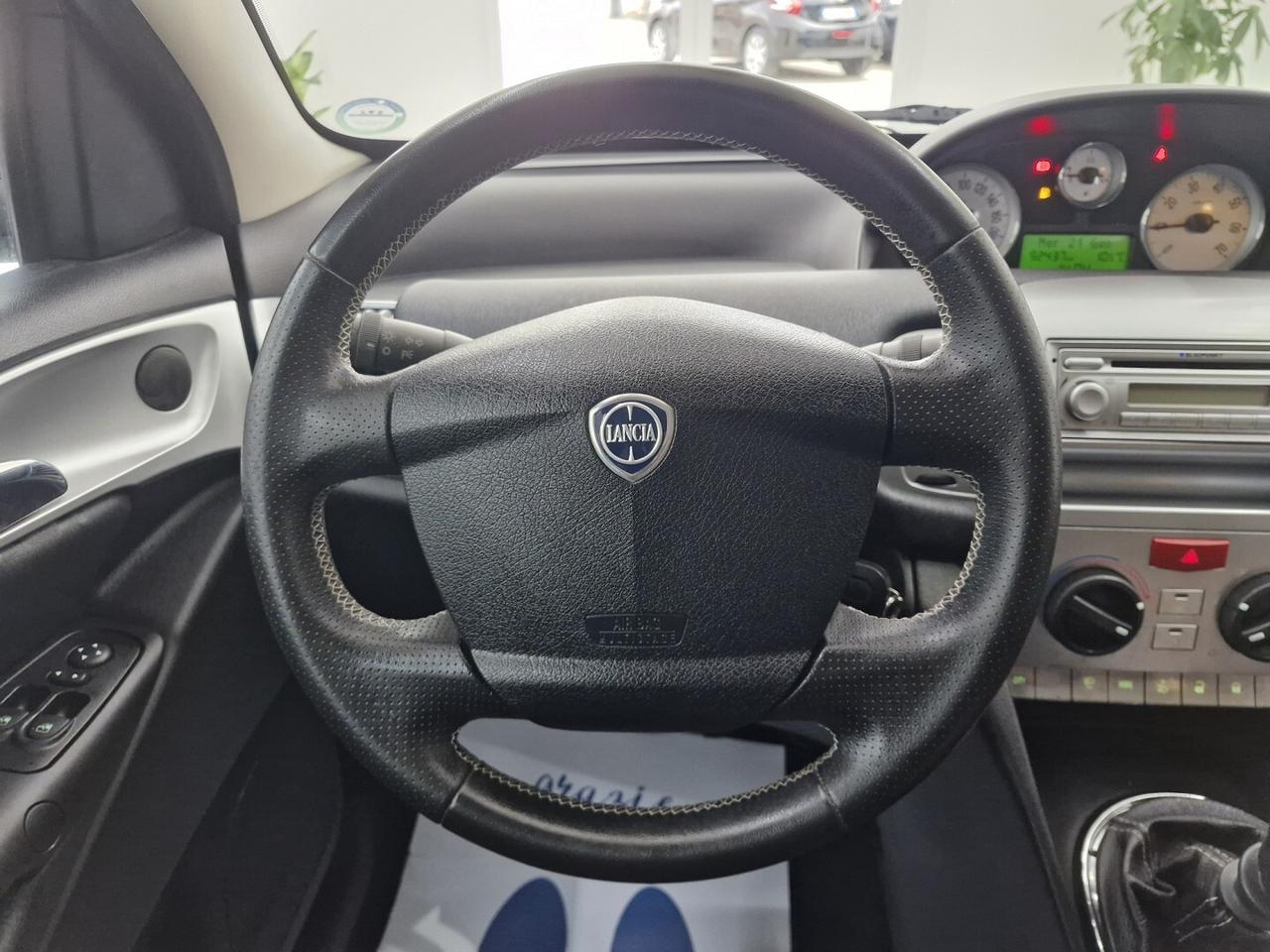 LANCIA YPSILON 1.2 BENZINA 69CV ANNO 2011 90000KM