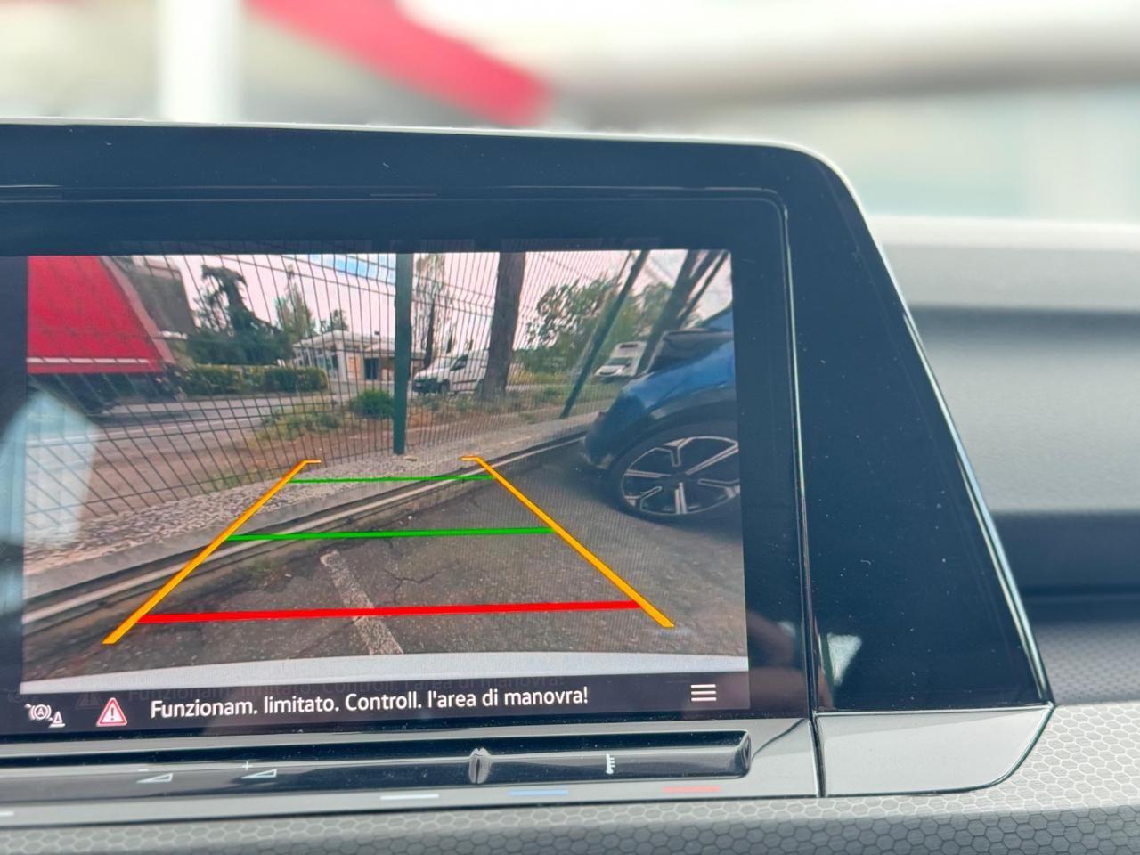 VOLKSWAGEN Golf GTE 245cv Finanziabile