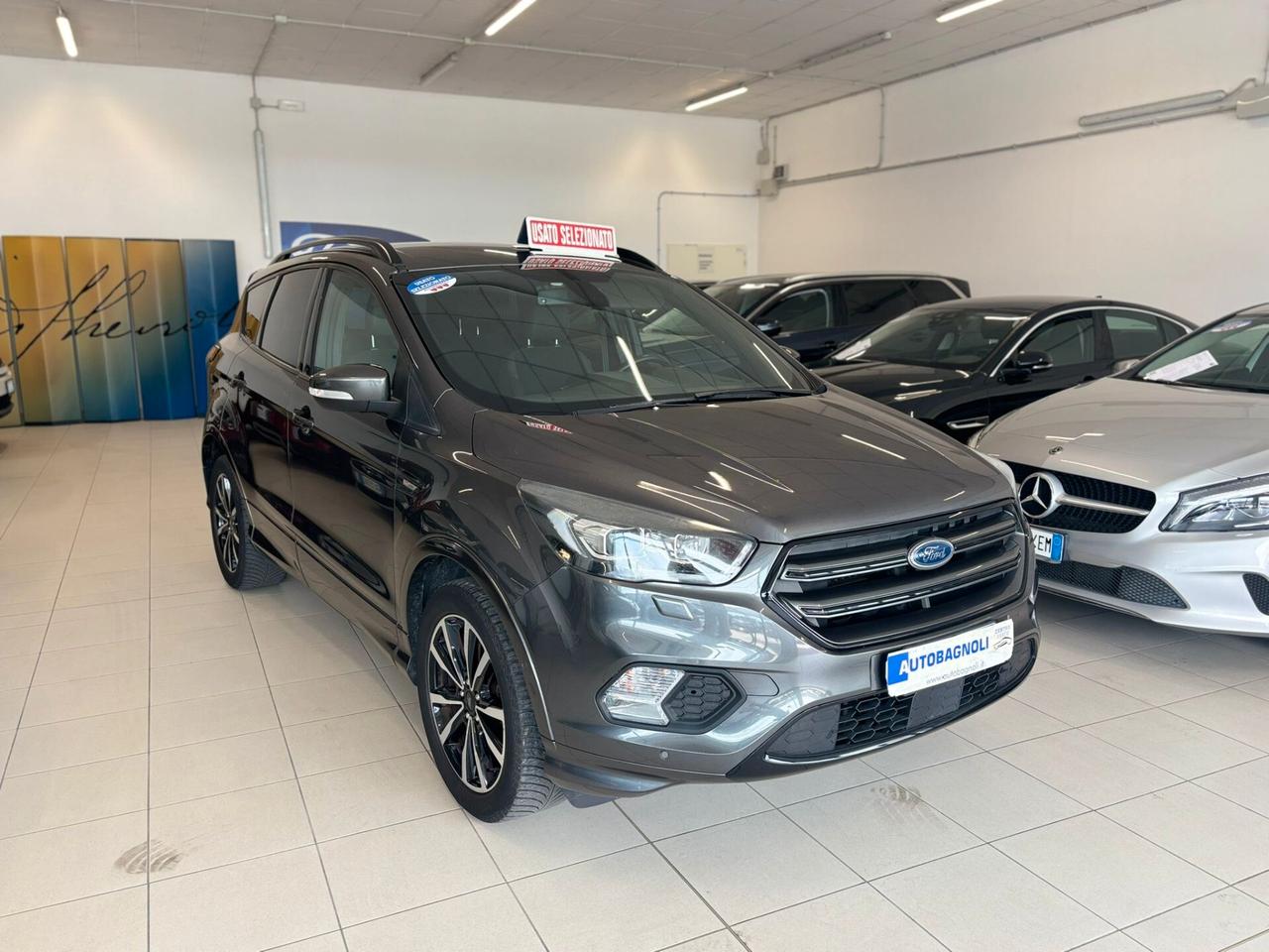 Ford Kuga ST-LINE 1.5 TDCI 120 CV 2WD 6mt
