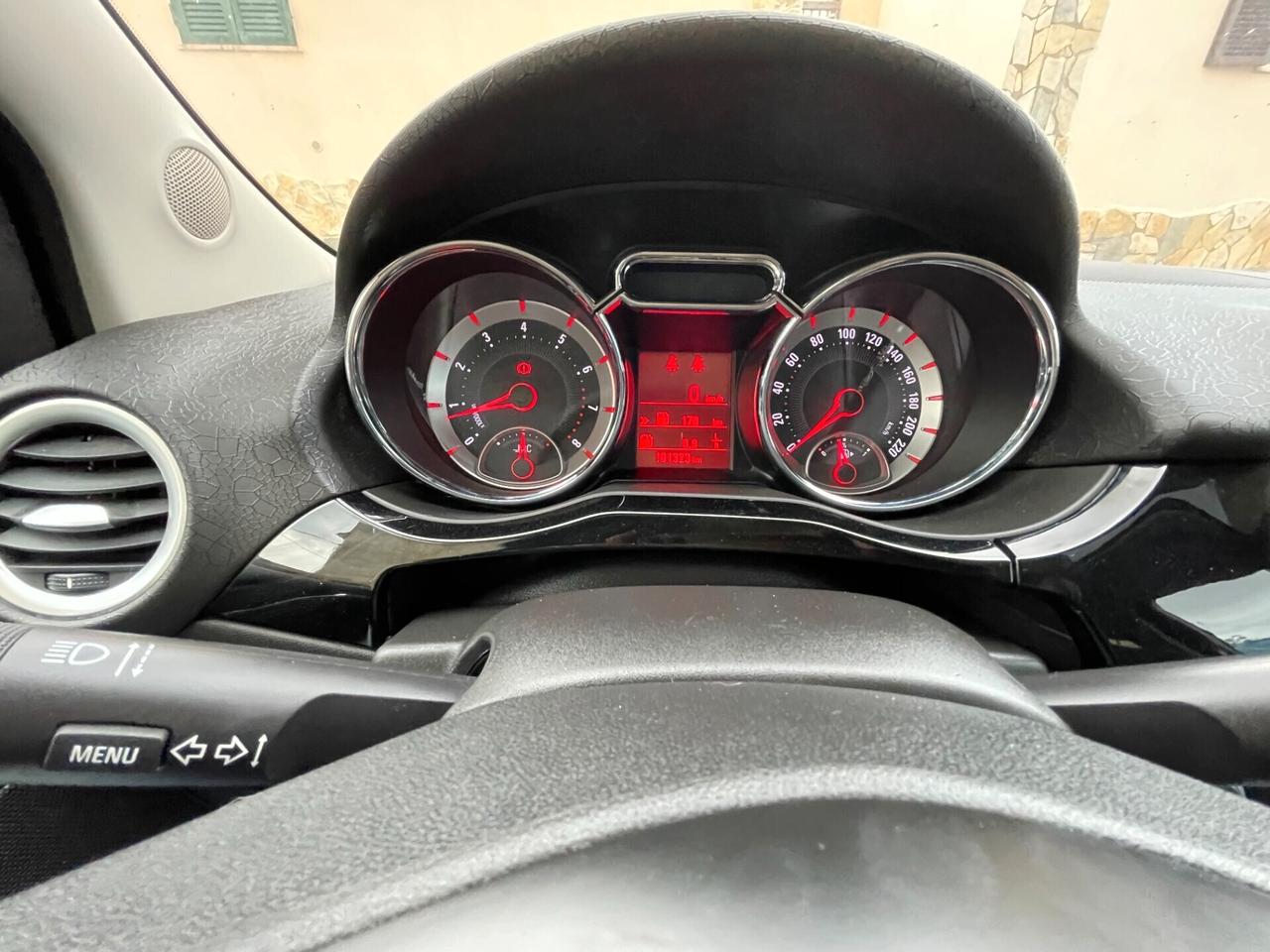 Opel Adam 1.2 70 CV Jam