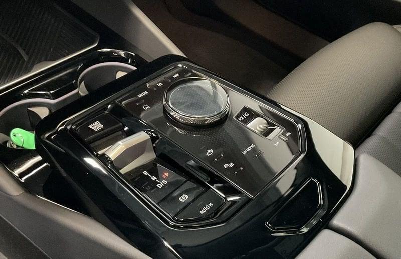 BMW Serie 5 520d sDrive M Sport Tetto Gancio Adaptive Led Pelle