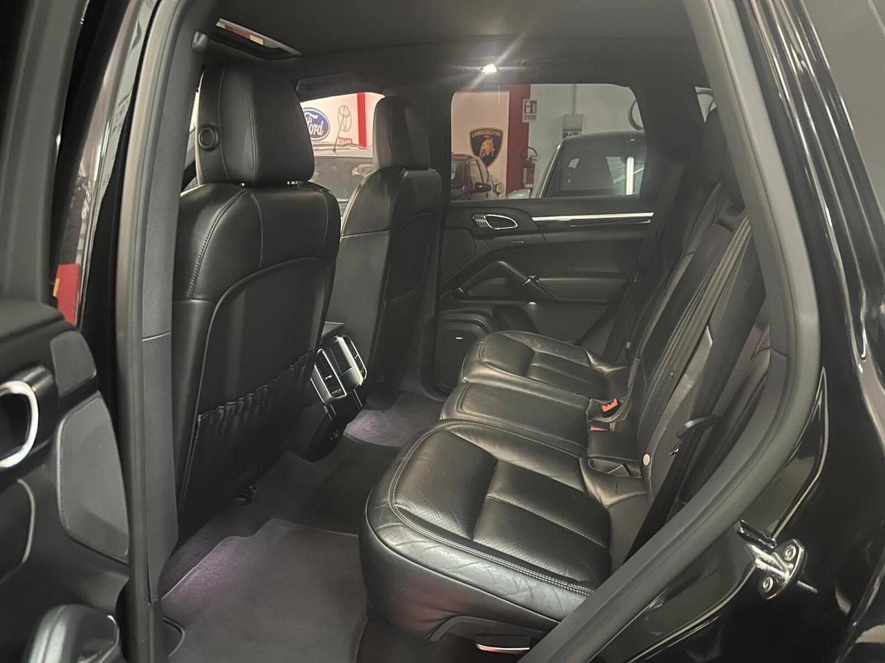 Porsche Cayenne 3.0 Diesel Platinum Edition